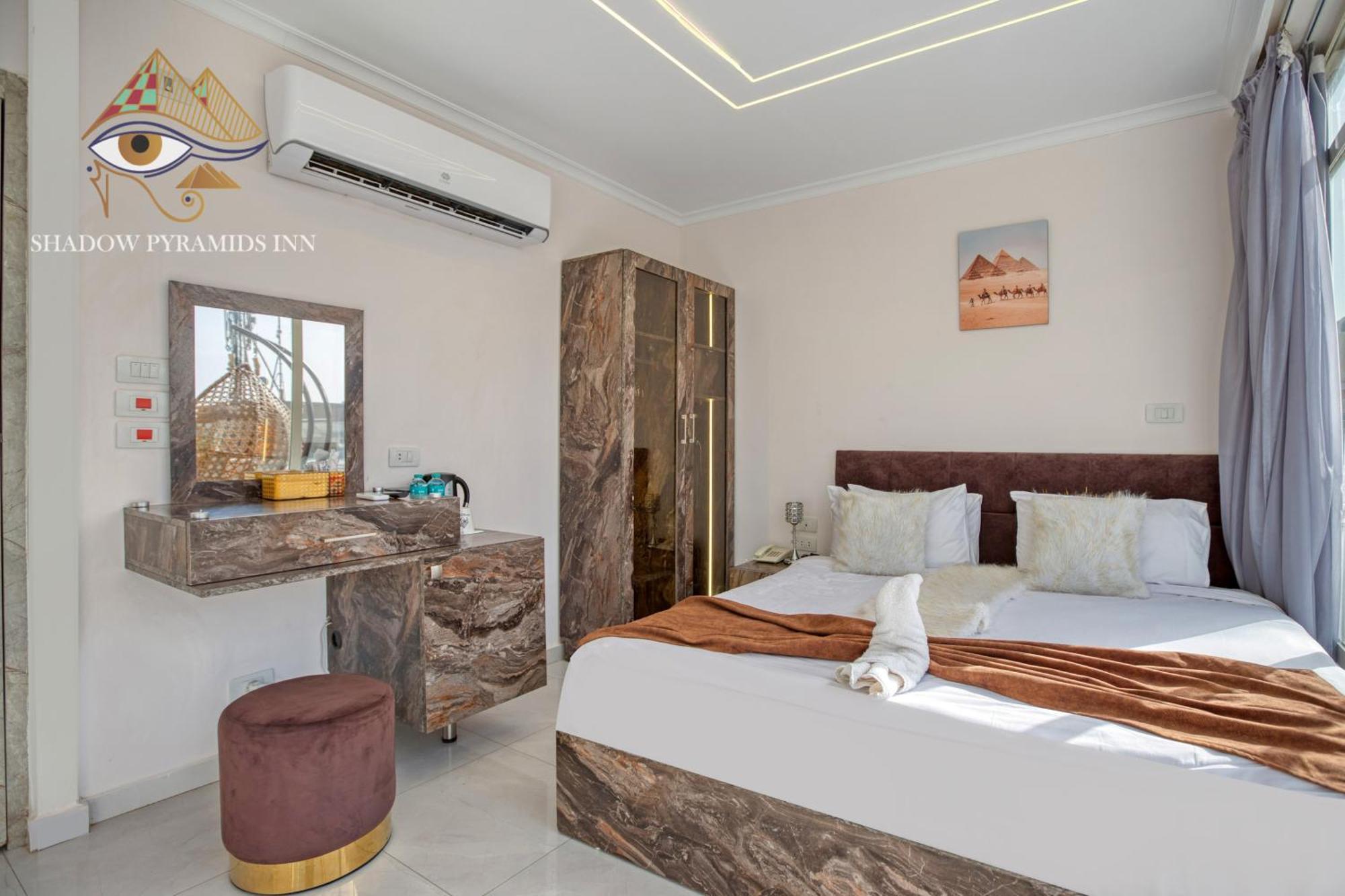 Shadow Pyramids Suites And Jacuzzi Kafrat al Jabal Exterior photo