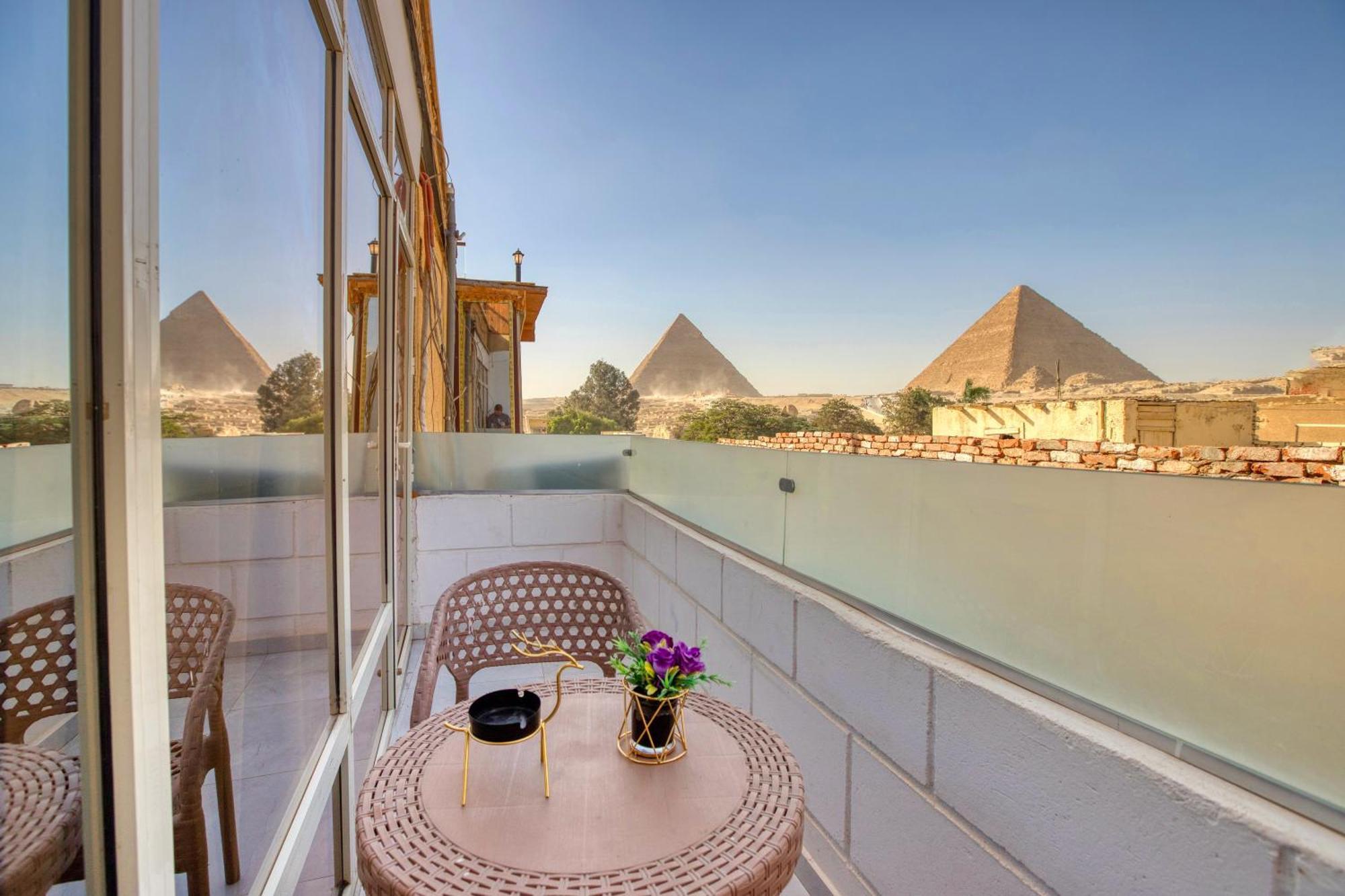 Shadow Pyramids Suites And Jacuzzi Kafrat al Jabal Exterior photo