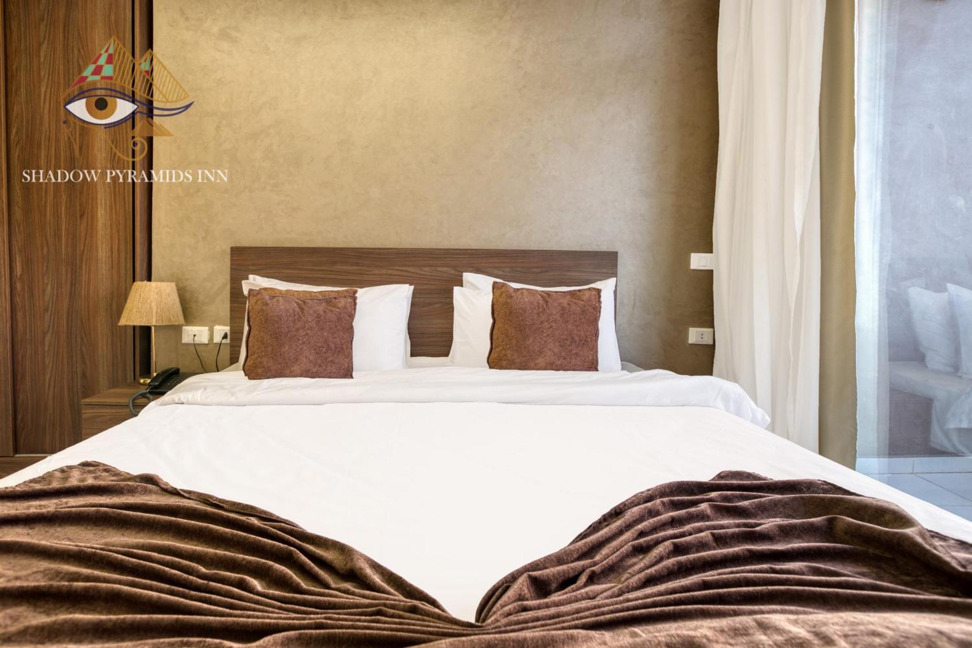 Shadow Pyramids Suites And Jacuzzi Kafrat al Jabal Exterior photo