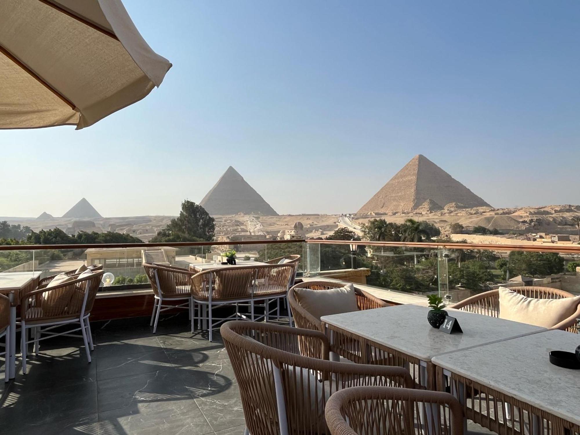 Shadow Pyramids Suites And Jacuzzi Kafrat al Jabal Exterior photo