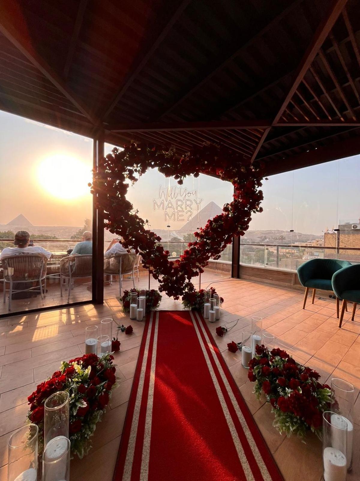 Shadow Pyramids Suites And Jacuzzi Kafrat al Jabal Exterior photo